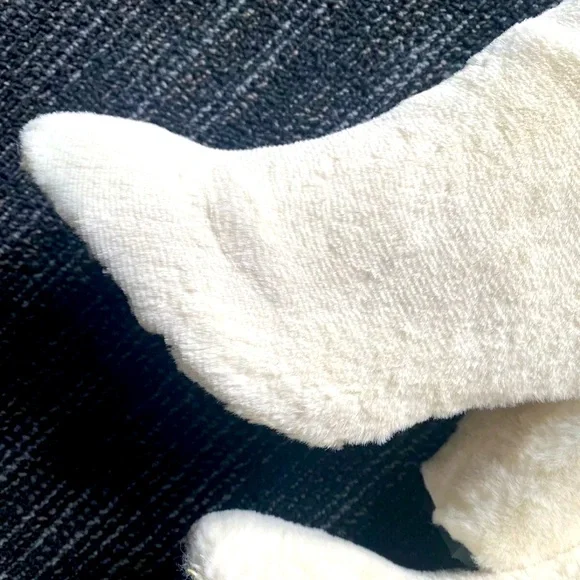 🔥All fur boots-RARE🔥 - Picture 7 of 9